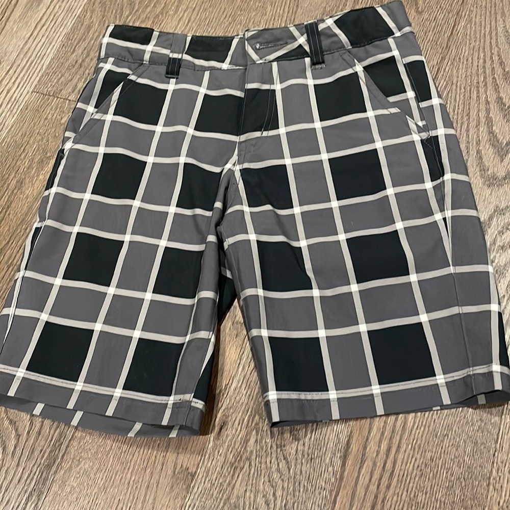 10/10 sz M ⛳️ Ripzone Golf Shorts sz M youth